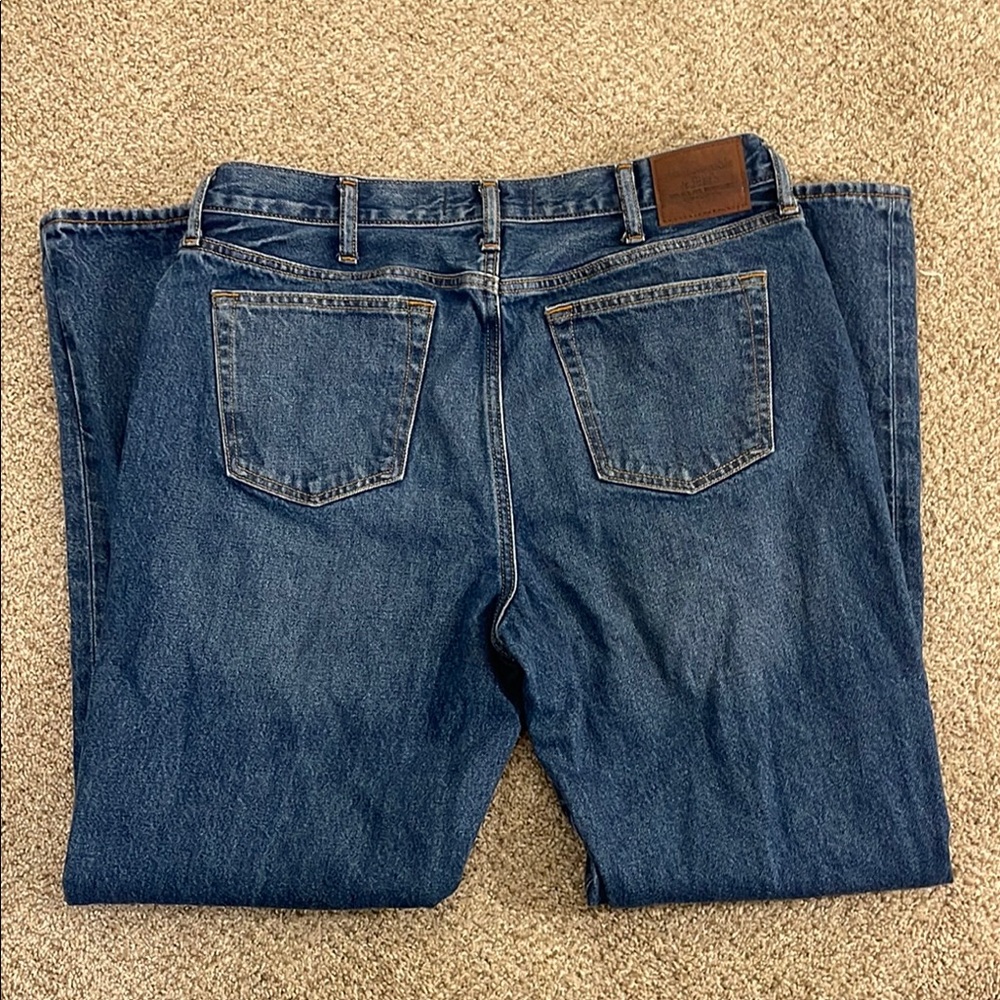 Abercrombie & Fitch Men's Relaxed Jeans - Dark Blue